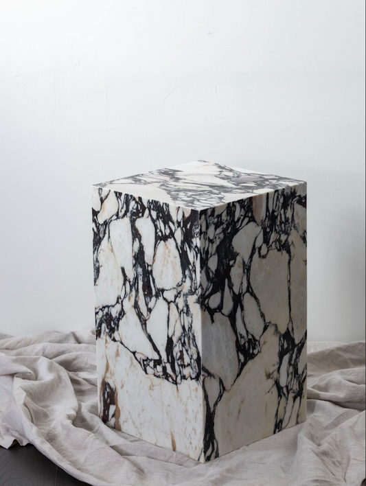 Calacatta Viola Plinth